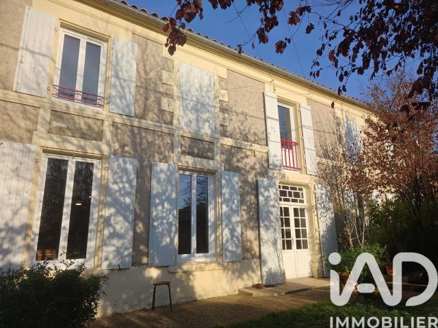 Maison vente à Saint-Jean-d'Angély, Saleignes
