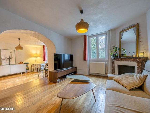 Maison vente à Saint-Julien-en-Genevois, Frangy