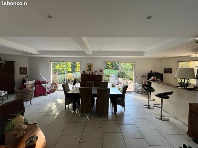 Maison vente à Villefranche-sur-Saône, Rhône