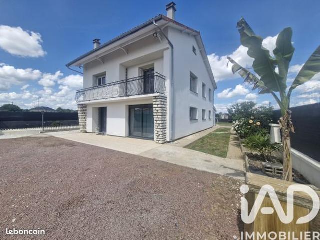 Maison vente à Bressuire, Sainte-verge