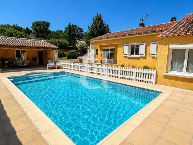 Maison vente à Avignon, Châteauneuf-de-gadagne