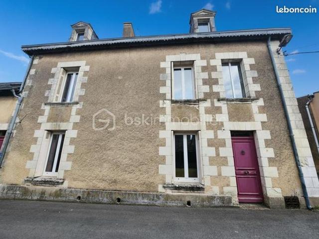 Maison vente à Mirebeau, Vienne