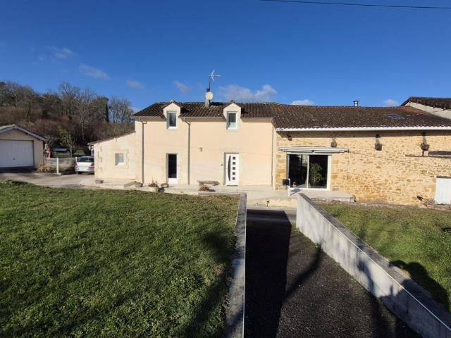 Maison vente à Nontron, Saint-martial-de-valette