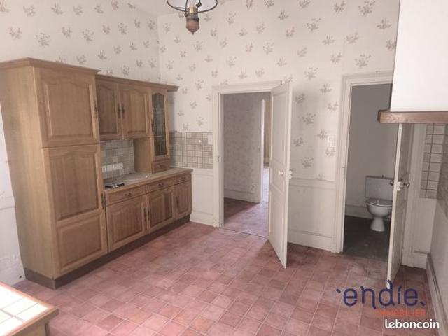 Maison vente à Montluçon, Cosne-d'allier