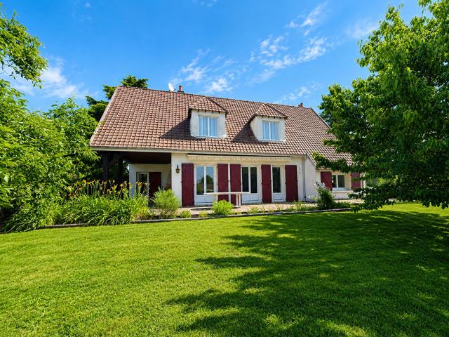 Maison vente à Fontainebleau, Saint-martin-en-bière