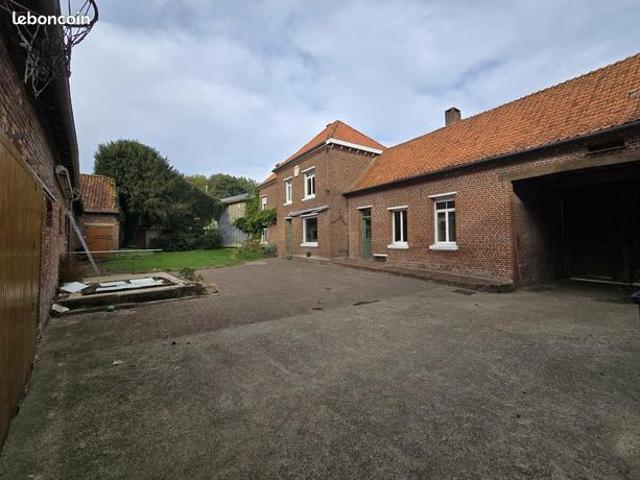 Maison vente à Arras, Croix-en-ternois