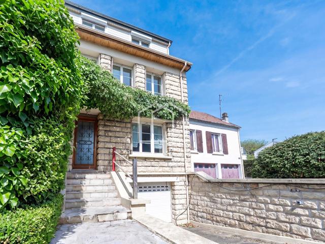 Maison vente à Nanterre, Suresnes