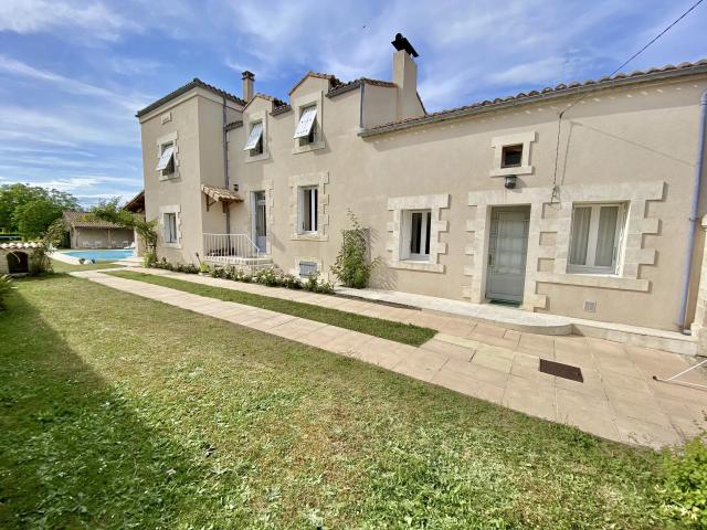 Maison vente à Confolens, Nouvelle-Aquitaine