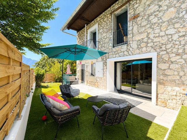 Maison vente à Le Faubourg, Mouxy