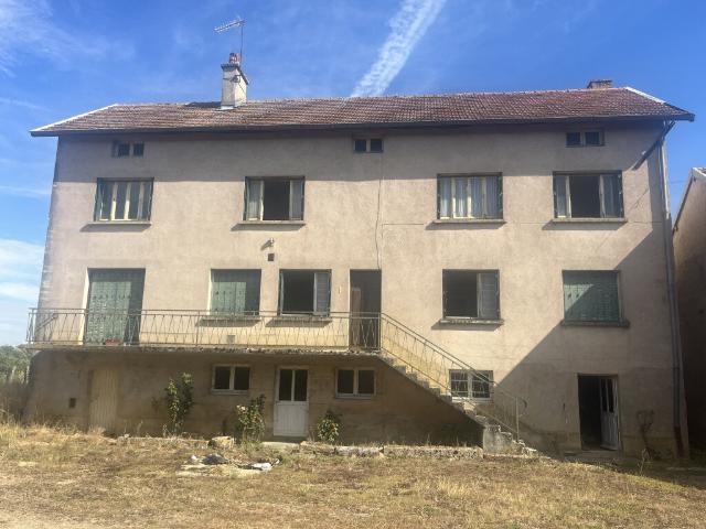 Maison vente à Montbard, Corsaint