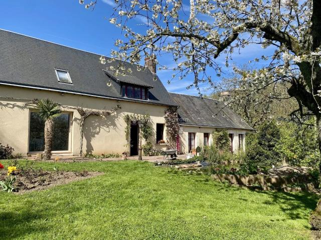 Maison vente à Les Chateaux, La Chartre-sur-le-Loir