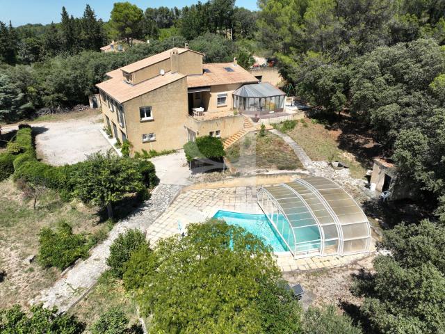 Maison vente à Avignon, Châteauneuf-de-gadagne