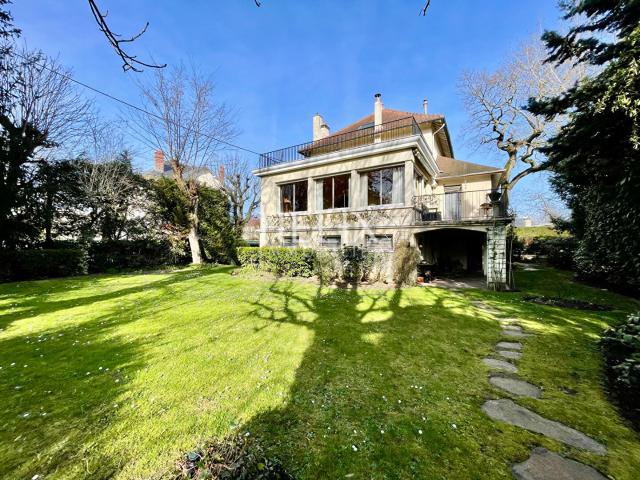 Maison vente à Saint-Germain-en-Laye, Le Vésinet