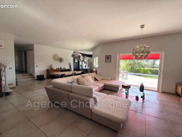 Maison vente à Brive-la-Gaillarde, Nouvelle-Aquitaine