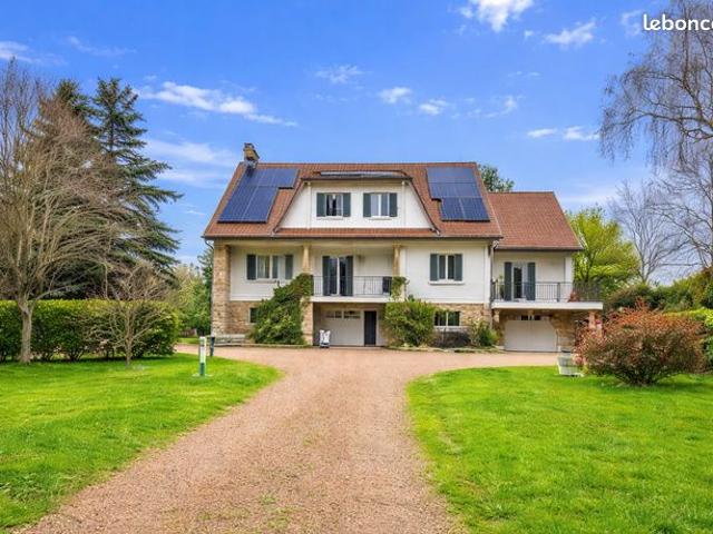 Maison vente à Roanne, Neaux