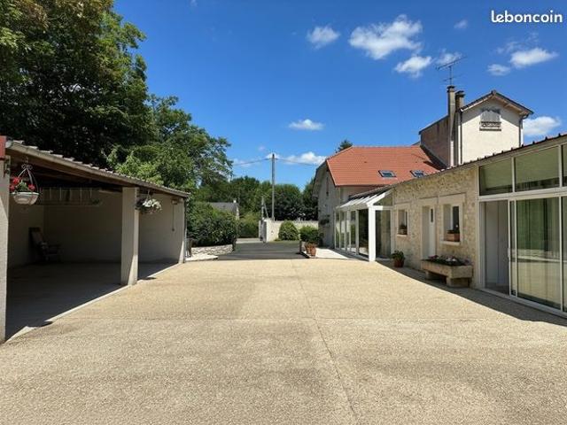 Maison vente à Fontainebleau, Île-de-France