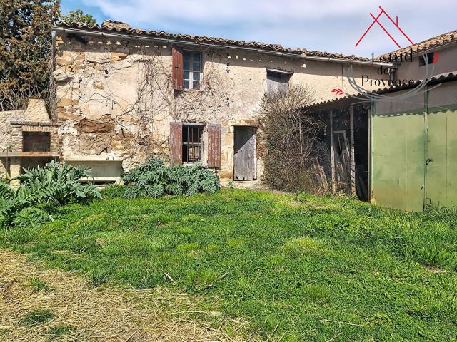 Maison vente à Carpentras, Buisson
