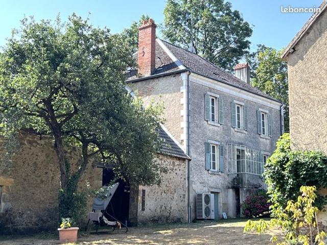 Maison vente à Saint-Benoît-du-Sault, Indre