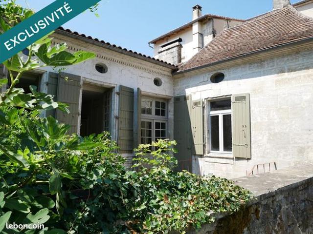 Maison vente à Nontron, Bourdeilles