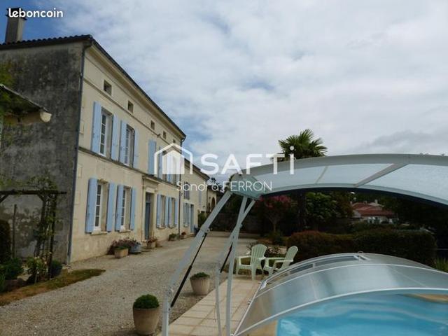 Maison vente à Saint-Jean-d'Angély, Les Touches-de-périgny