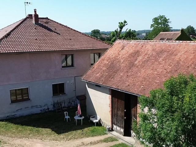 Maison vente à Vichy, Charmeil