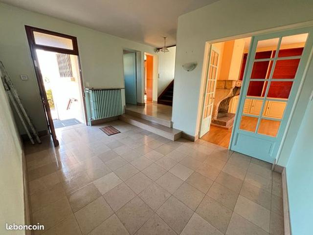 Maison vente à Moulins, Cressanges