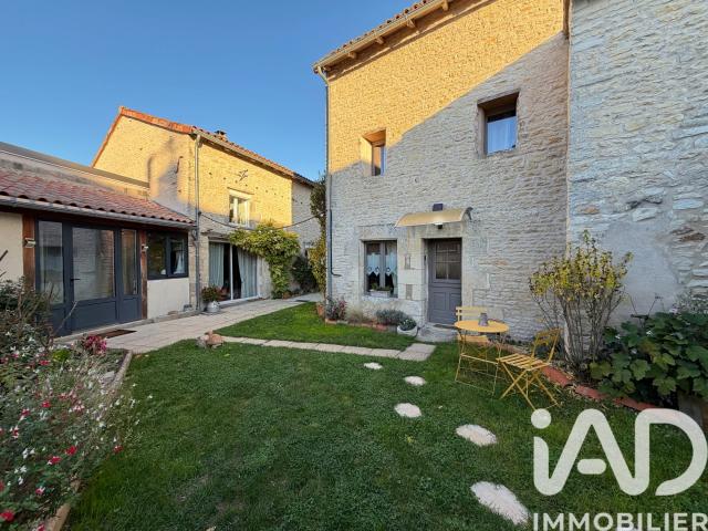 Maison vente à Bellefois, Neuville-de-Poitou