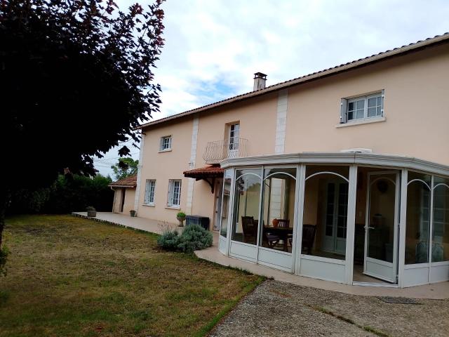 Maison vente à Cognac, Barbezieux-saint-hilaire