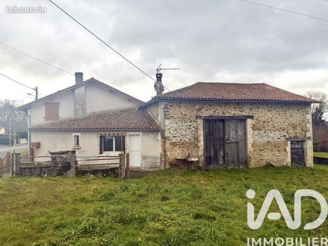 Maison vente à Confolens, Le Lindois