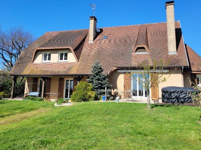 Maison vente à Charolles, Saint-agnan