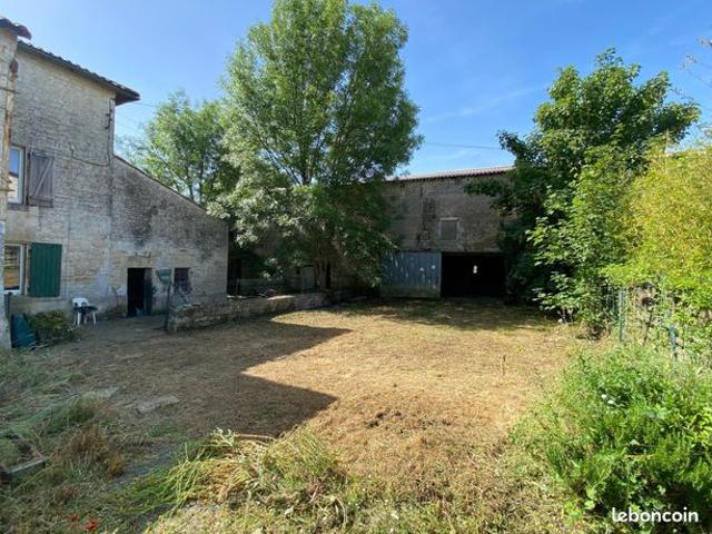 Maison vente à Niort, Saint-gelais