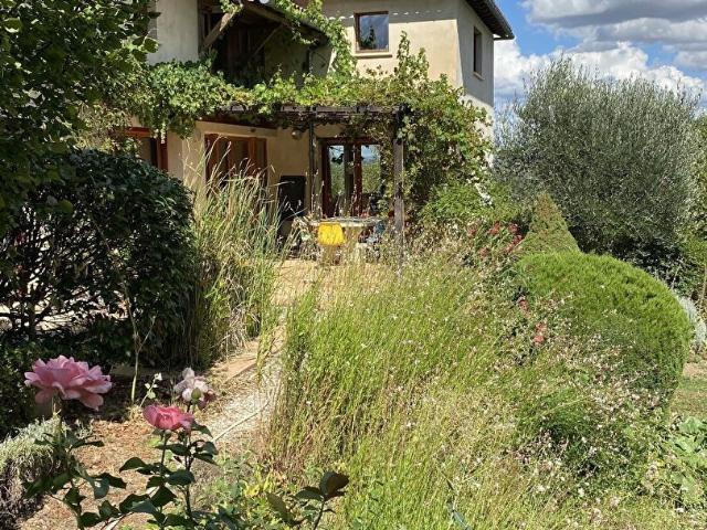 Maison vente à Figeac, Viazac