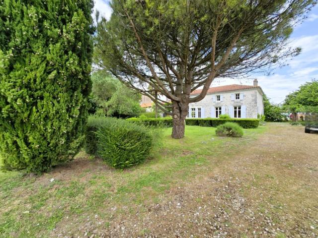 Maison vente à Jonzac, Saint-thomas-de-conac