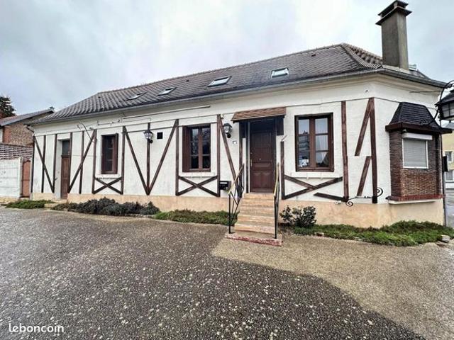 Maison vente à Bruyères-et-montbérault