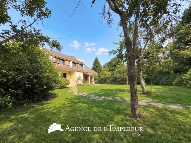 Maison vente à Village Jonchère-Malmaison-Saint-Cucufa, Rueil-Malmaison