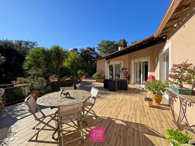Maison vente à Nîmes, Langlade