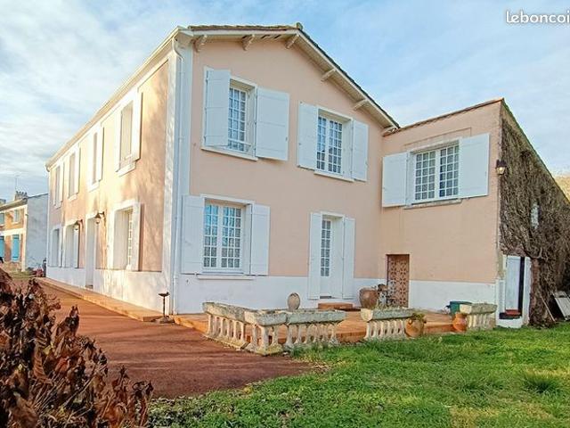 Maison vente à Rochefort, Lussant