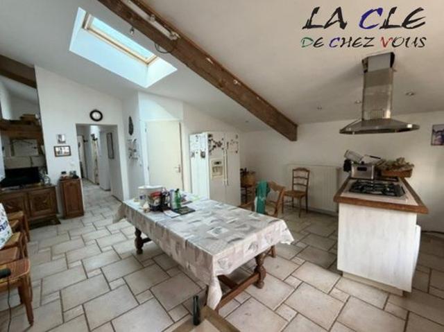 Maison vente à Parthenay, Saint-pompain