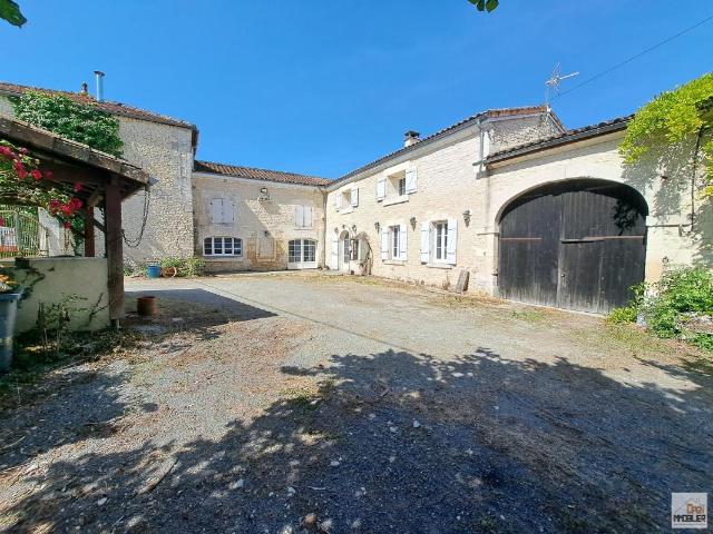 Maison vente à Criteuil-la-Magdeleine, Charente