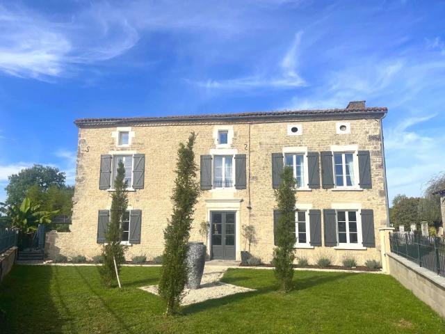 Maison vente à Confolens, Villefagnan