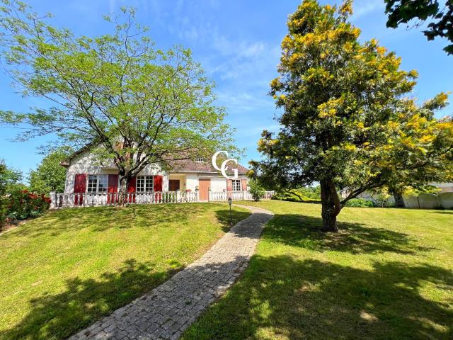 Maison vente à Nantes, Montbert