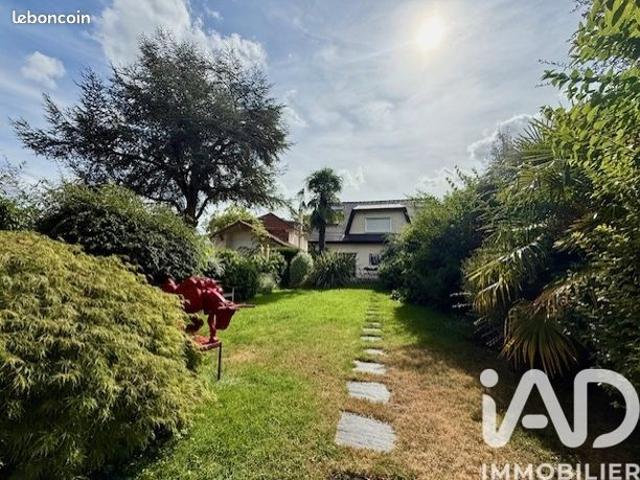 Maison vente à Nanterre, Garches