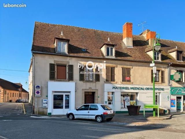 Maison vente à Montmarault, Allier
