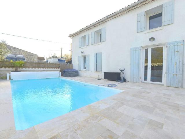 Maison vente à Saintes, Le Chay