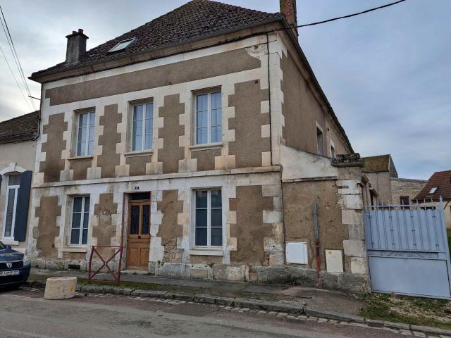 Maison vente à Auxerre, Bazarnes