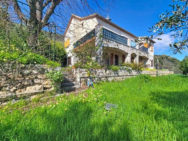Maison vente à Grasse, Gattières