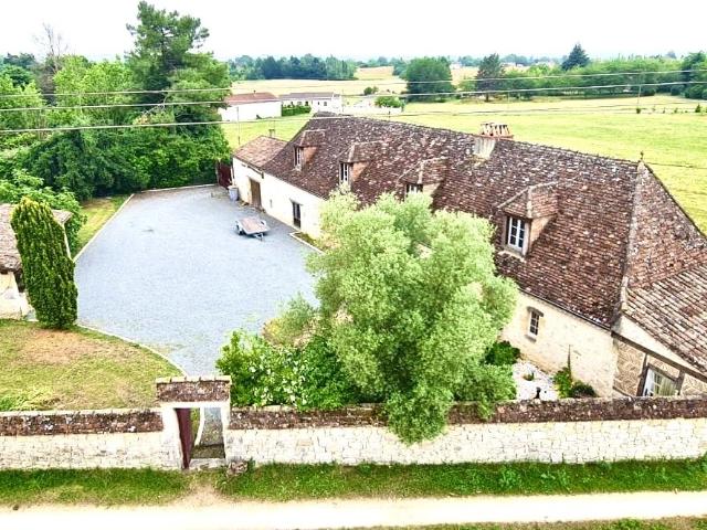 Maison vente à Bergerac, Faux