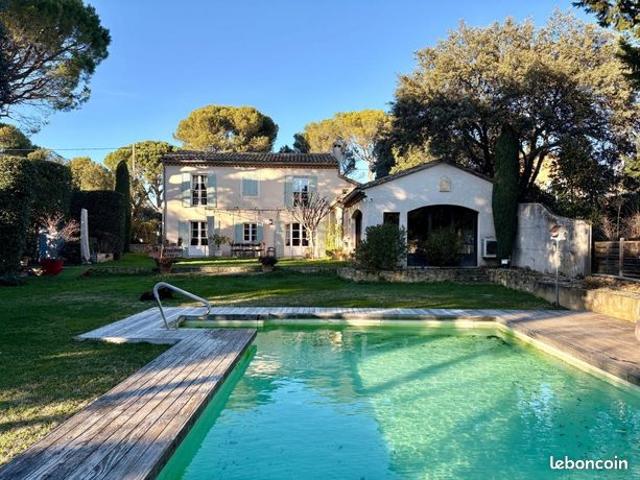Maison vente à Villeneuve-lès-Avignon, Gard