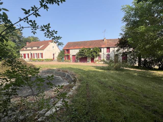 Maison vente à Saint-Amand-Montrond, Le Châtelet