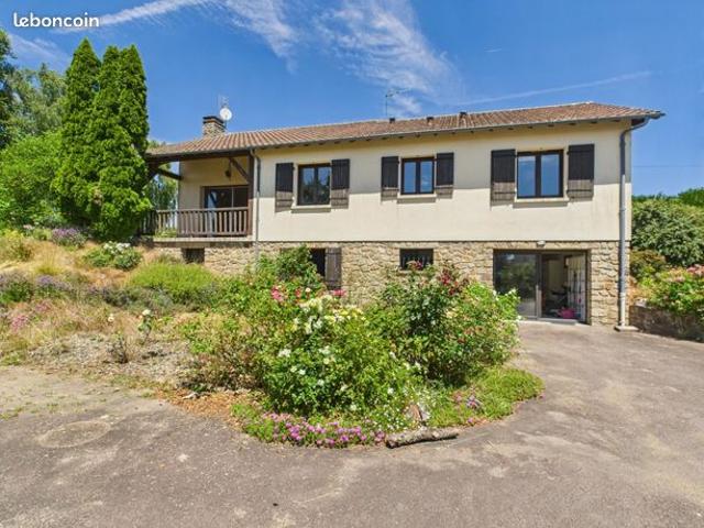 Maison vente à Nontron, Champniers-et-reilhac
